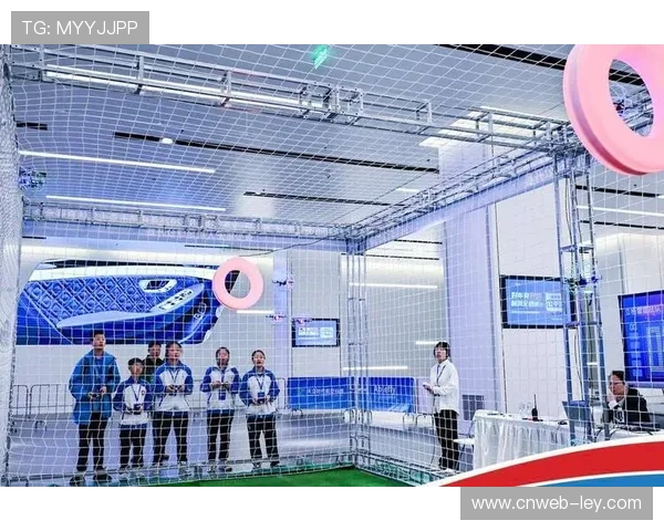 湖北航空模型锦标赛公开组与青少年组无人机足球项目吸引全省选手