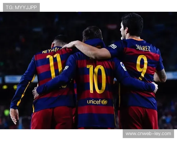 巴萨高位逼抢瓦解黄潜进攻，拉菲尼亚造点显经验价值